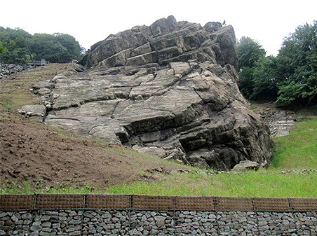 鉱山開発の出発点 「黄金露頭」