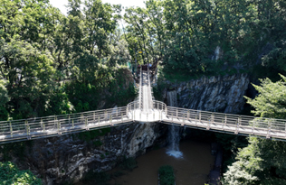 道德山索桥 사진