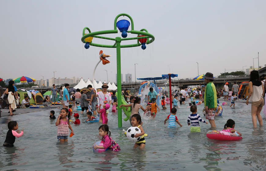 안양천 어린이 물놀이장 사진