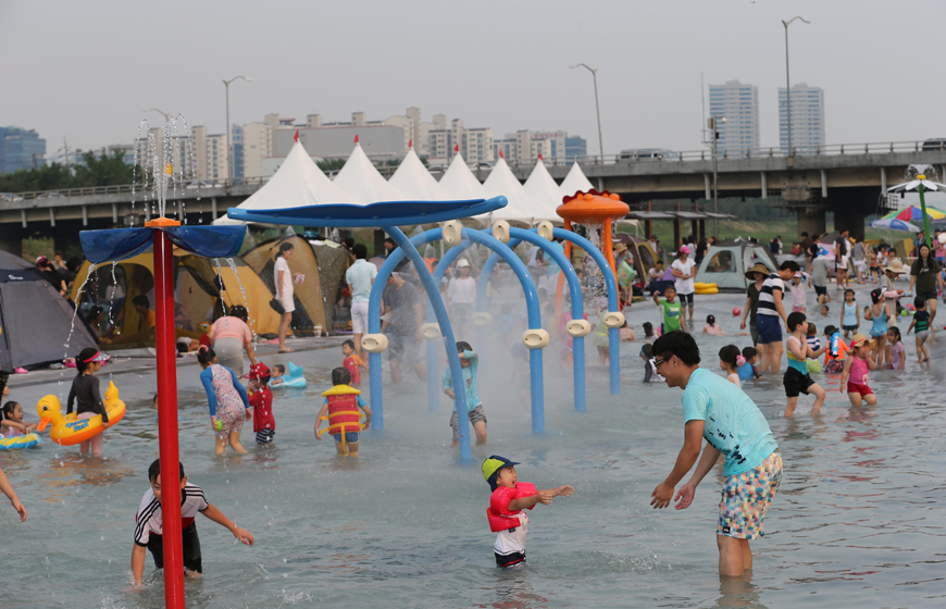 안양천 어린이 물놀이장 사진